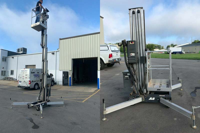 Vertical Mast Lift for Sale